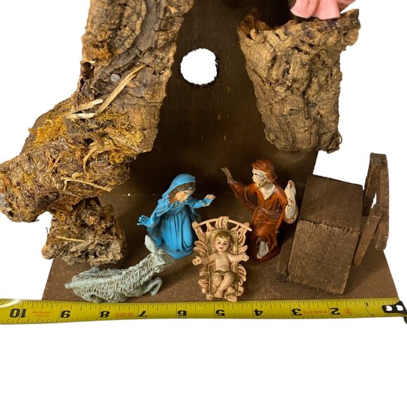 Vintage Italian Nativity Presepio Painted Figurines Rustic Wooden Stable Vtg - Picture 4 of 10